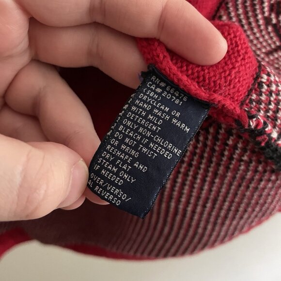 Tommy Hilfiger Men Sz L Red Long Sleeve V-Neck Pullover Heavyweight Sweater - Picture 8 of 9